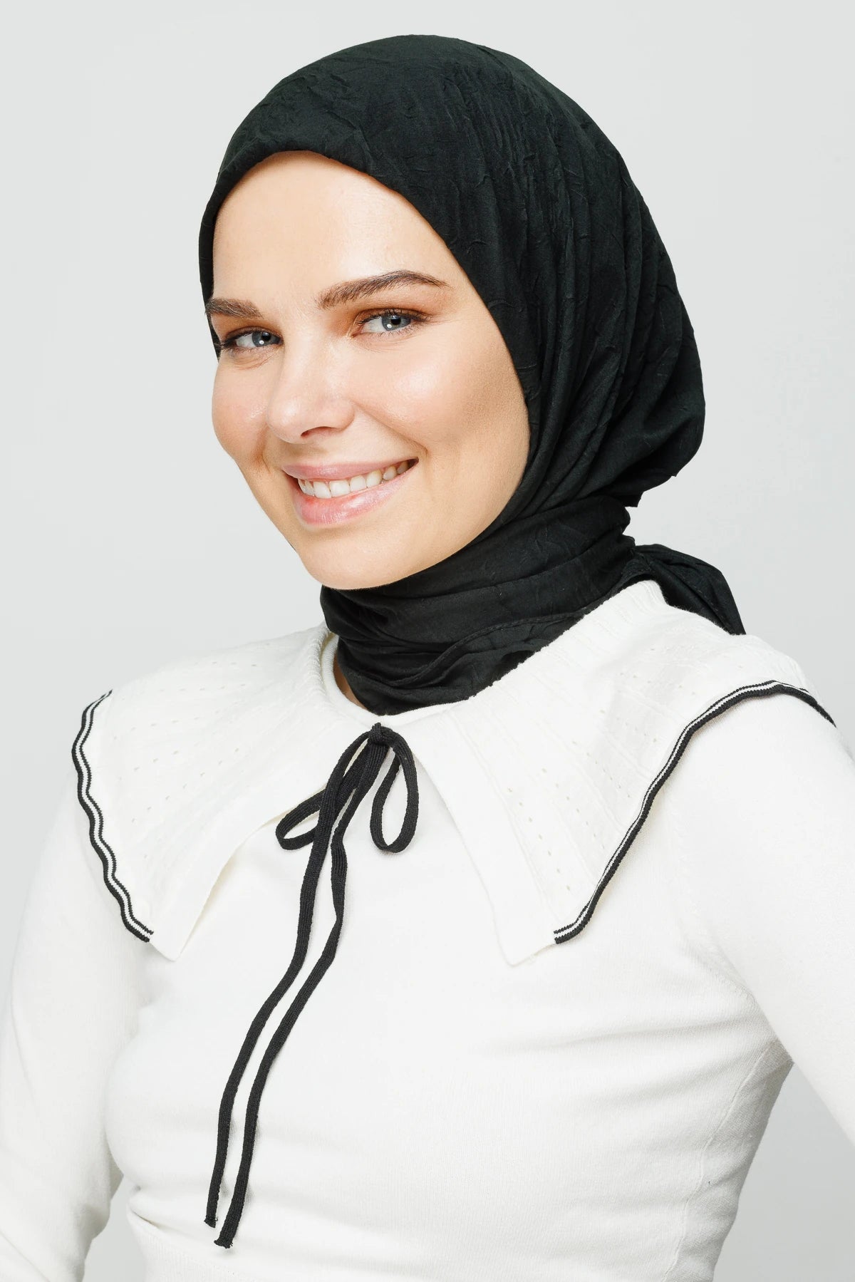 Bambu Eşarp