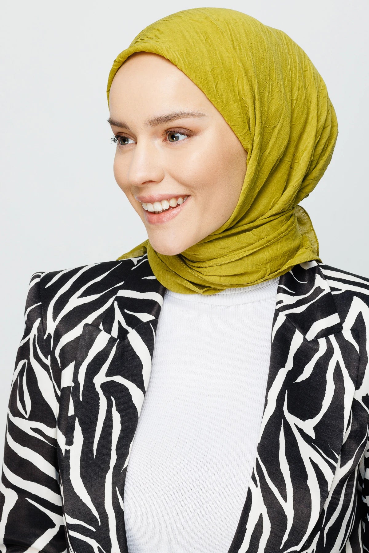 Bambu Eşarp