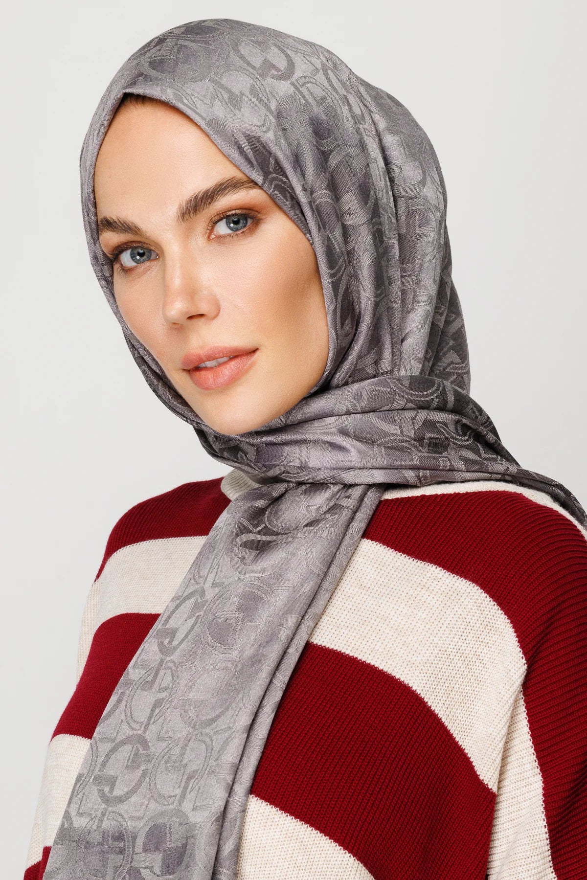 Longar Desen Parlak Jakar Şal - Duman