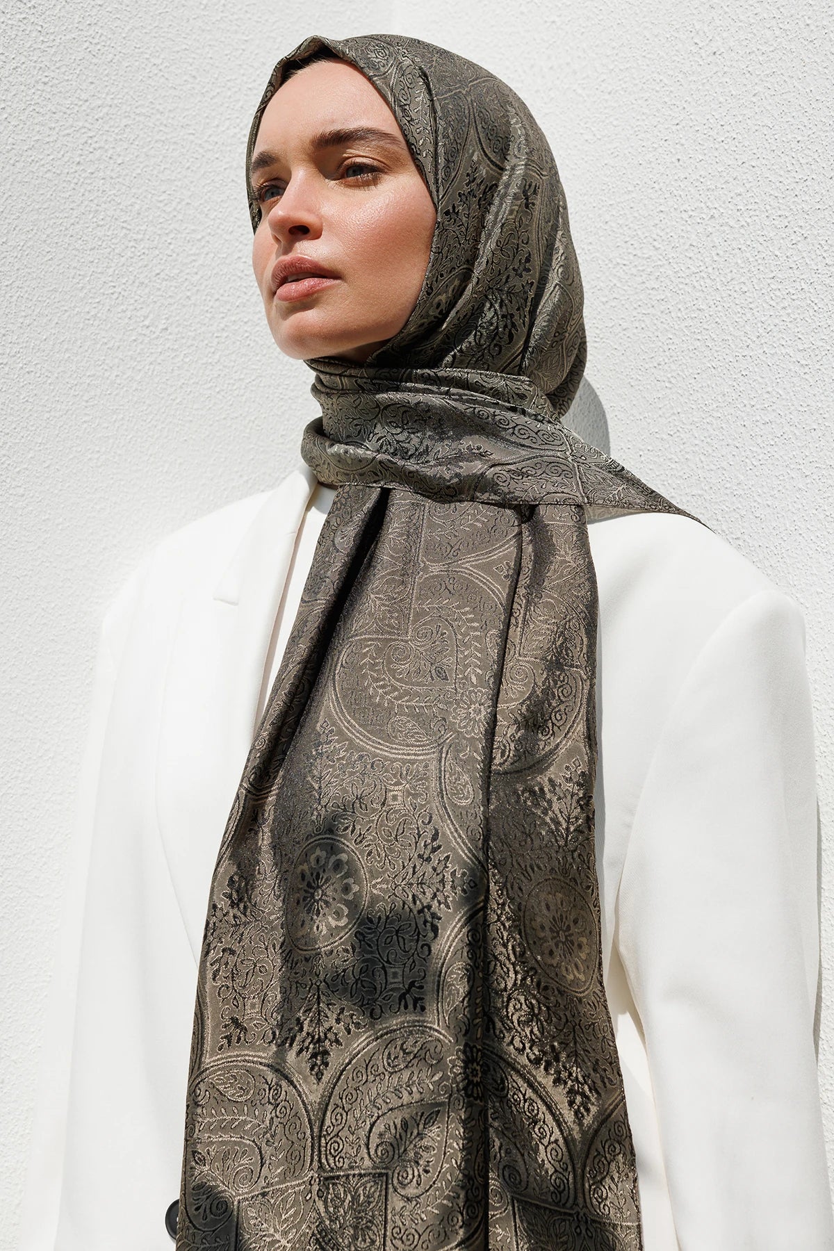 Vera Desen Shine Line Şal - Siyah-Bej