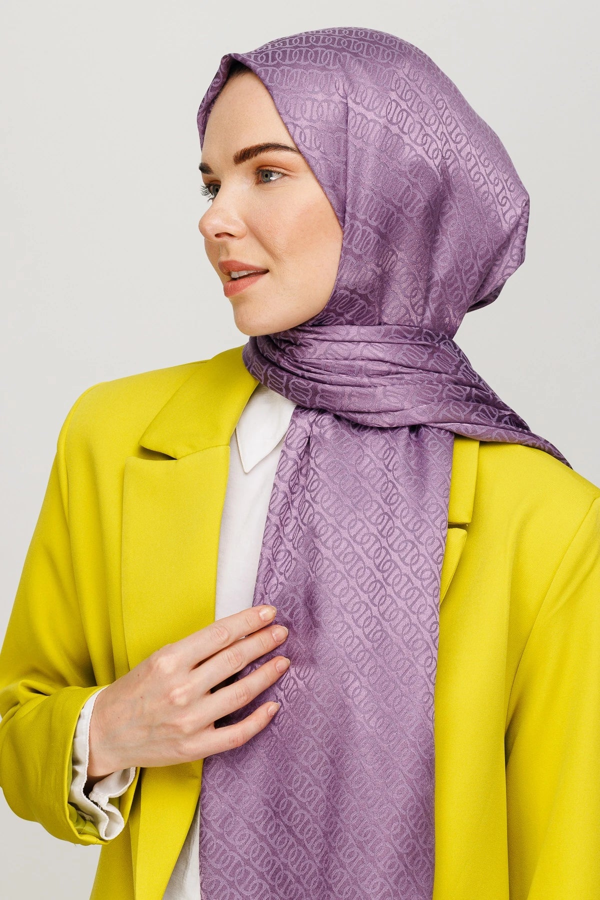 Forever Desen Parlak Jakar Şal