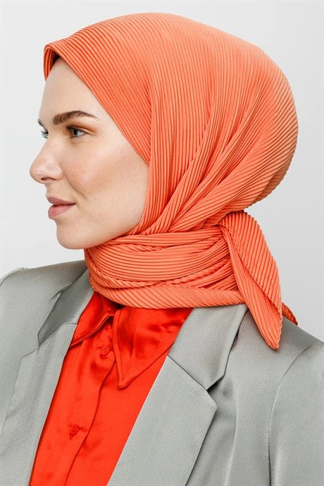 Pilise Eşarp