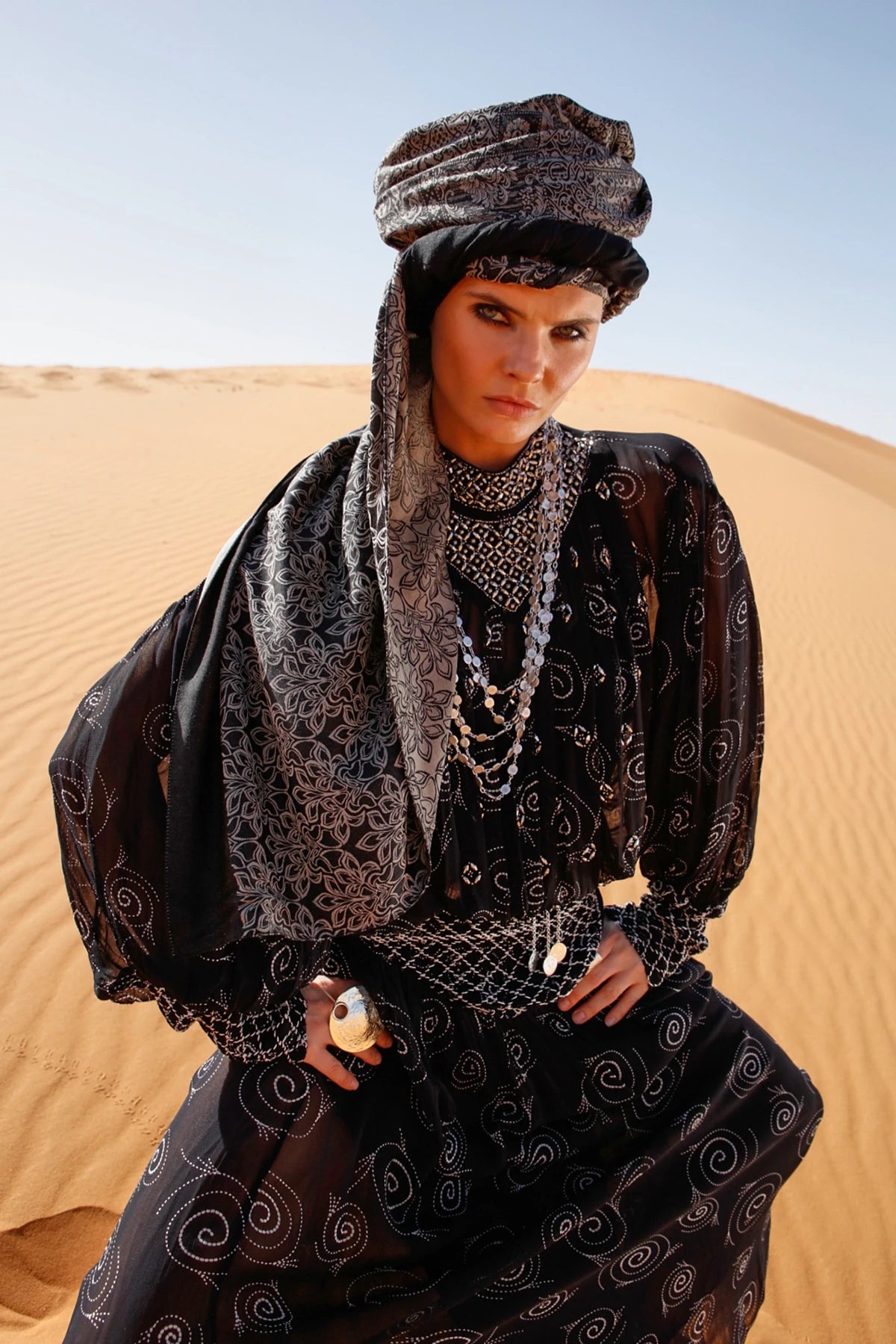 Nora Desen Çift Taraflı Şal - Siyah-Bej