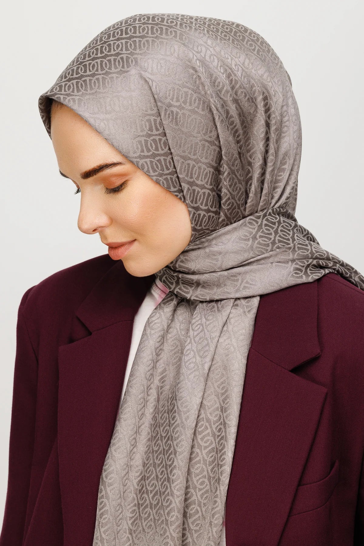 Forever Desen Parlak Jakar Şal