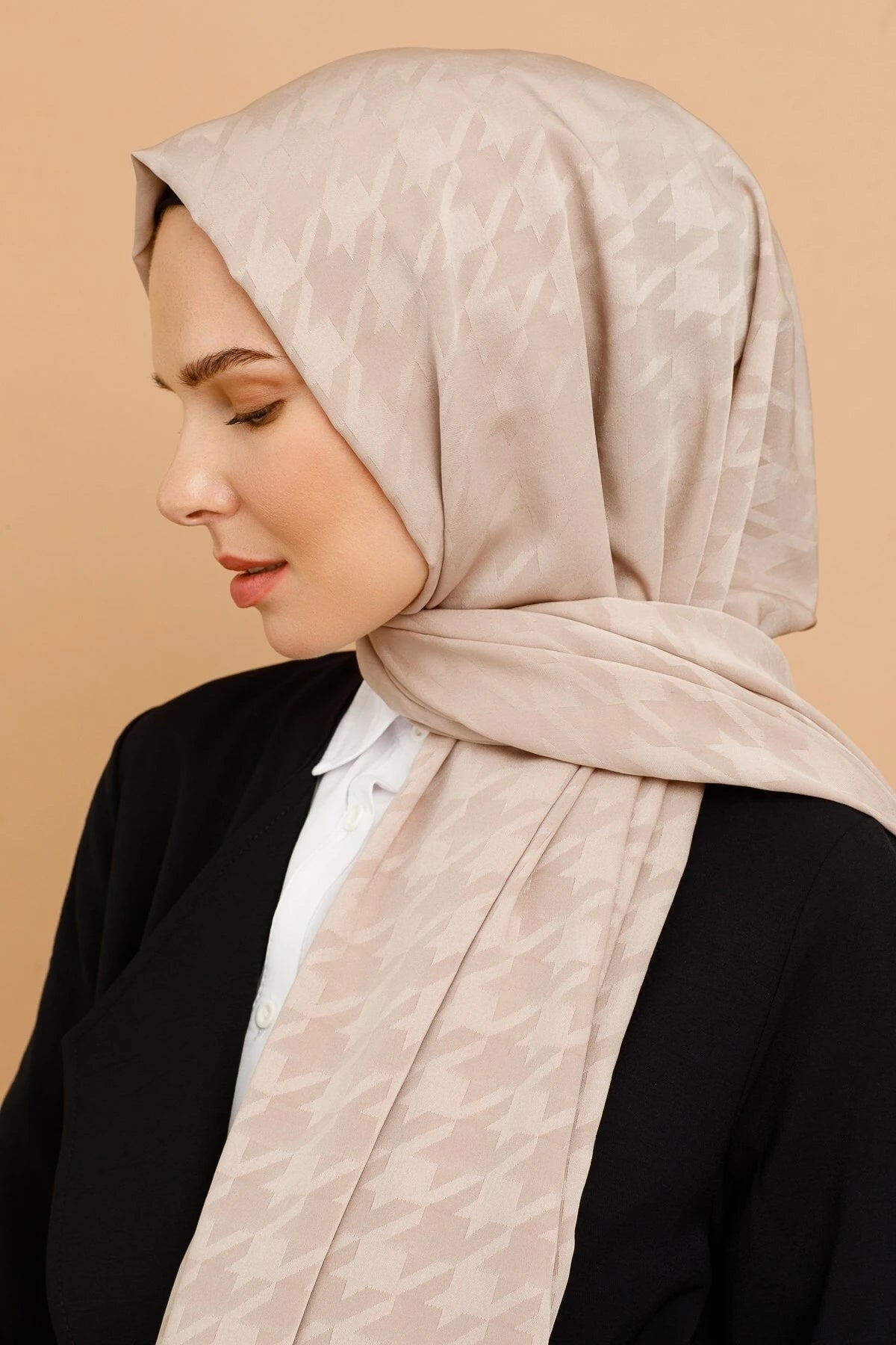 Kazayağı Desen İpeksi Jakar Şal - Bej