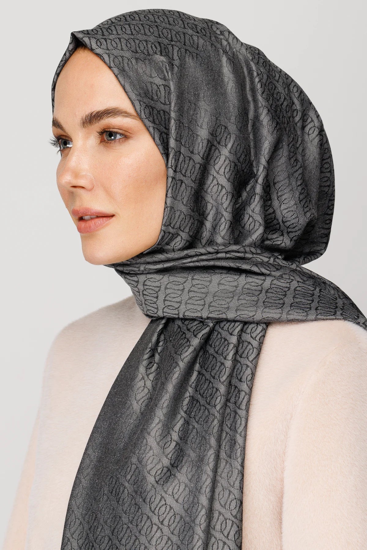 Forever Desen Parlak Jakar Şal - Füme