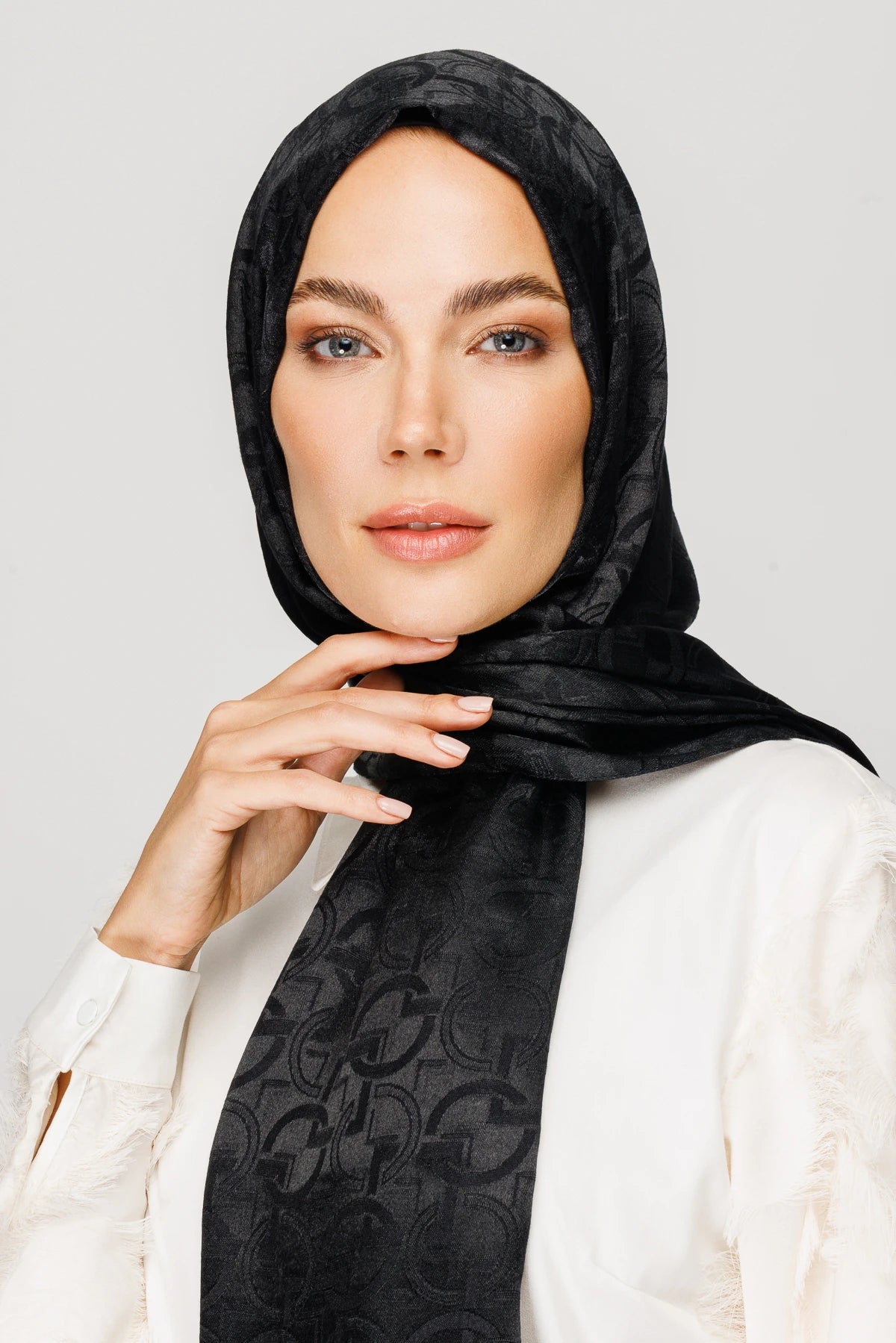 Longar Desen Parlak Jakar Şal